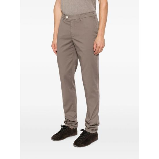 BRUNELLO CUCINELLI Men Chinos M289LI1770 C6046 GREY