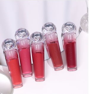 Qoo10] ベネフィット [再入庫][TXT ヨンジュン 証明写真 : ポイントメイク