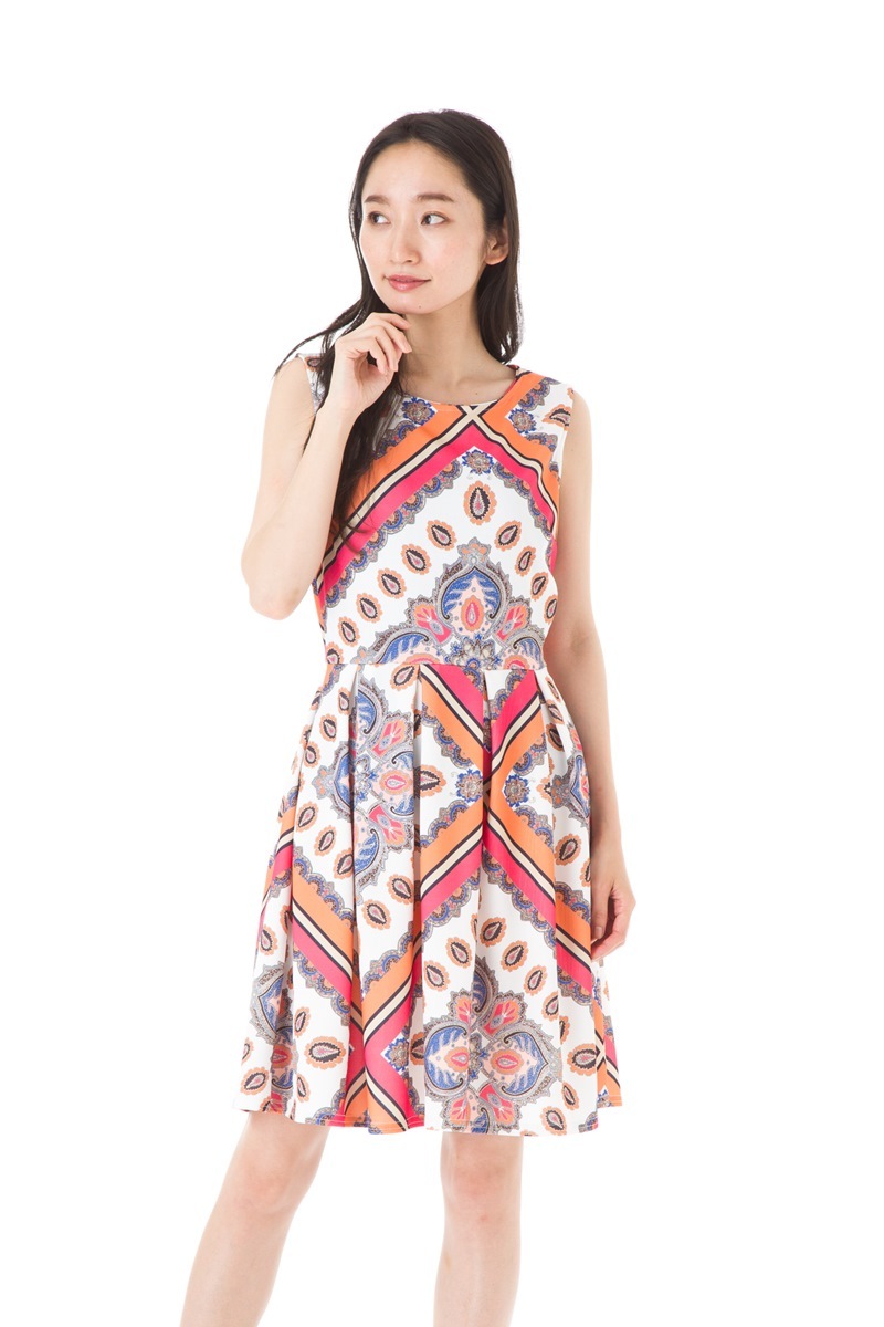 ファス(FAS)ワンピース T1 T2 T3サイズ 大人ワンピース レディース ノースリーブ Ｕネック 膝丈 ワンピース 上品 大きいサイズ　Fille A Suivre 5,387円