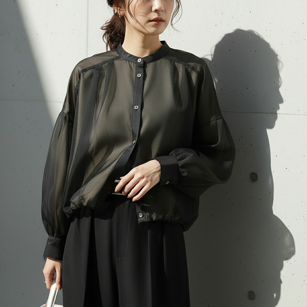 trois トロワ ブラウス T256-81044 レディース バルーン オーガンジー シャツ 長袖 クロップド丈 ブラック