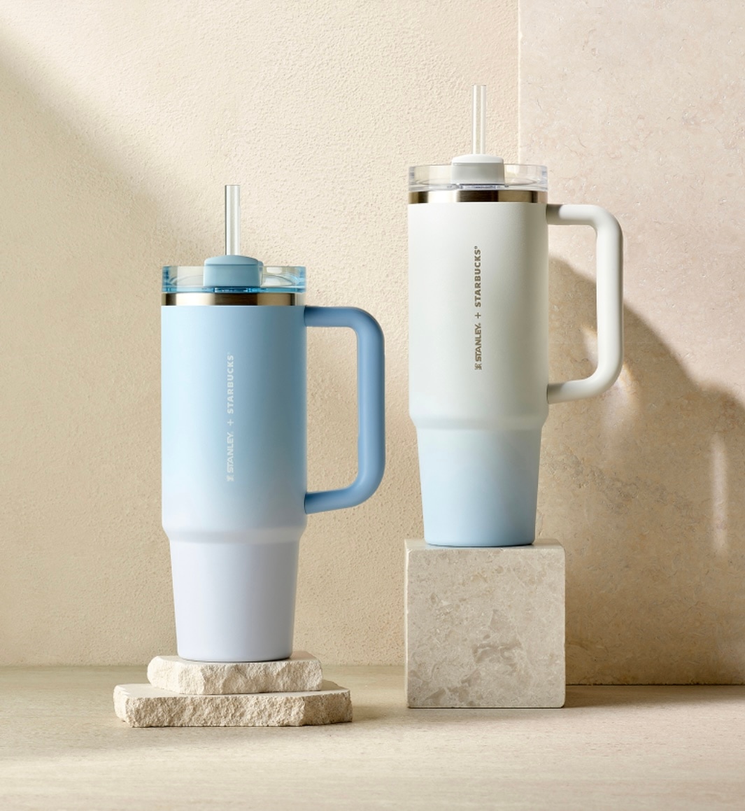 STANLEY コラボ 2025年SS セーリングクラブ リミテッドエディション クエンチャー 887ml ブルー／ホワイト 2カラー