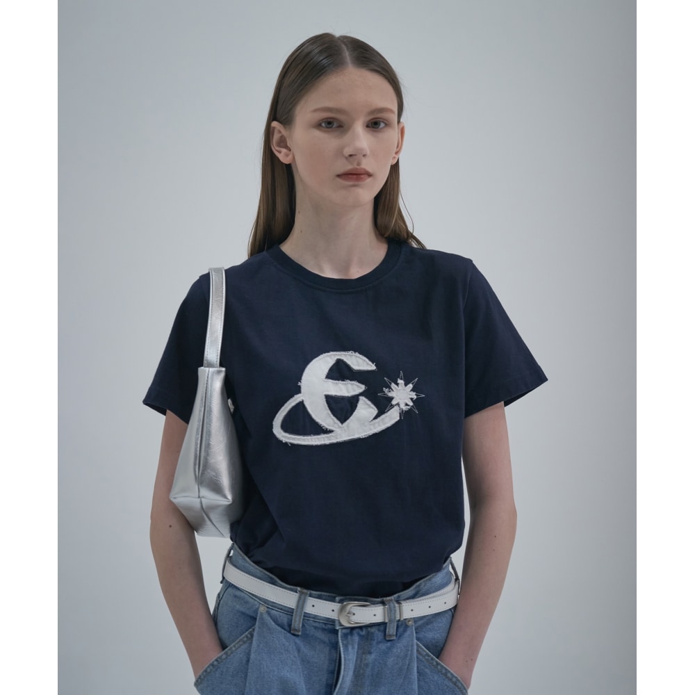 エリオティエッセンシャルロゴTシャツ_ネイビー