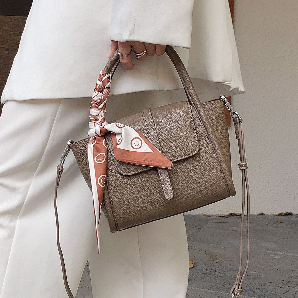 キルティングバッグ 入学シーズン 入社し通勤OL バケツバッグ トートバック ホーボーバッグ 肩掛け ショルダーバッグ 水筒ポーチ 大容量 防水 新作 リュック 手提げバッグ ミニバッグ 気質 おしゃ