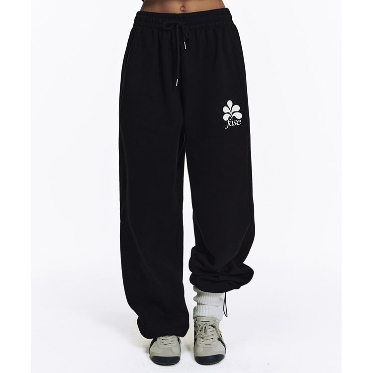SIGNATURE FIGURE LOGO SWEATPANTS - BLACK