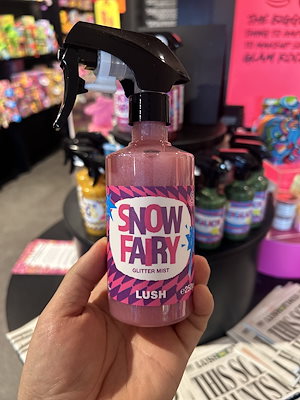 新品LUSHスノーフェアリーシャンプー、グリッターボディソープ、ボディ