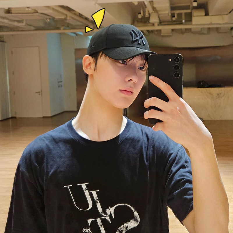 ASTRO ユンサナ 着用 キャップ 帽子 940 BLK ON BLK NEYYAN BLK