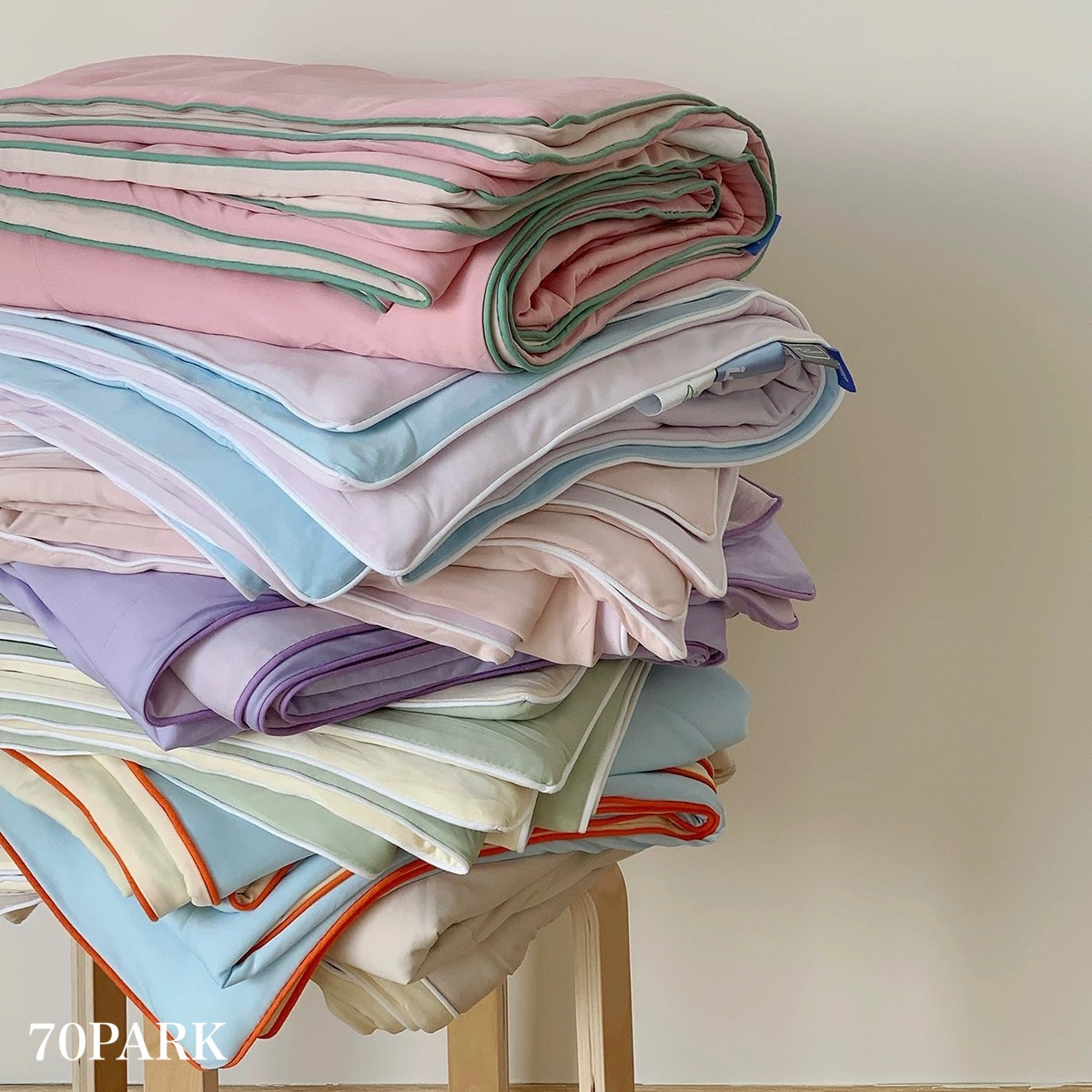 パイピング 冷感 夏掛け布団 カラフル ブランケット 全6色 単品 2サイズ ひんやり 冷房対策 ひざ掛け おしゃれ 韓国インテリア ベッドリネン 韓国雑貨 韓国っぽ インテリア雑貨 70PARK