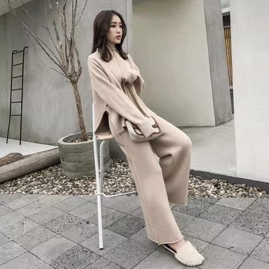 トップス パンツ ボトムス ニット セーター セットアップ ワイドパンツ ロング フルレングス 長袖 萌袖 ボトルネック ワイド フレア サイドスリット もこもこ ふわふわ 大人可愛い きれいめ