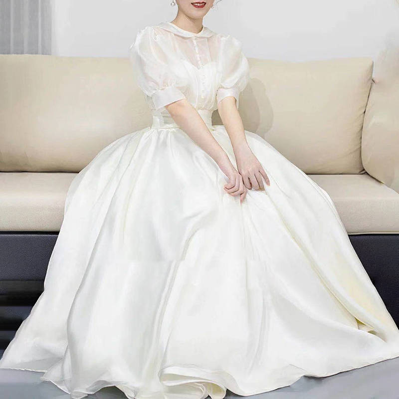 ウェディングドレス ウエディングドレス 二次会ドレス 前撮り 海外挙式 花嫁 フォト リゾートドレス サテン パフスリーブ 結婚式 ブライダルドレス パーティードレス ワンピース 大きいサイズ 披露宴