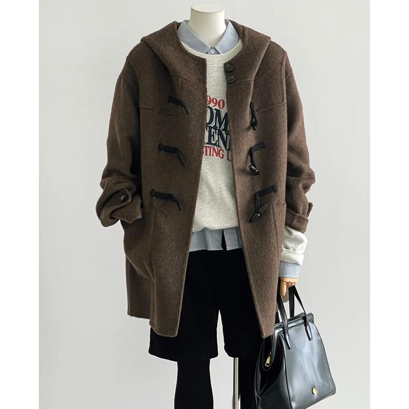 秋冬 コーデ レディース ファッション オシャレ 服 カワイイ シンプル 大人カワイイ 大きいサイズ ホーンボタン フード付き ウール コート ハイエンド 韓国スタイル 5,225円