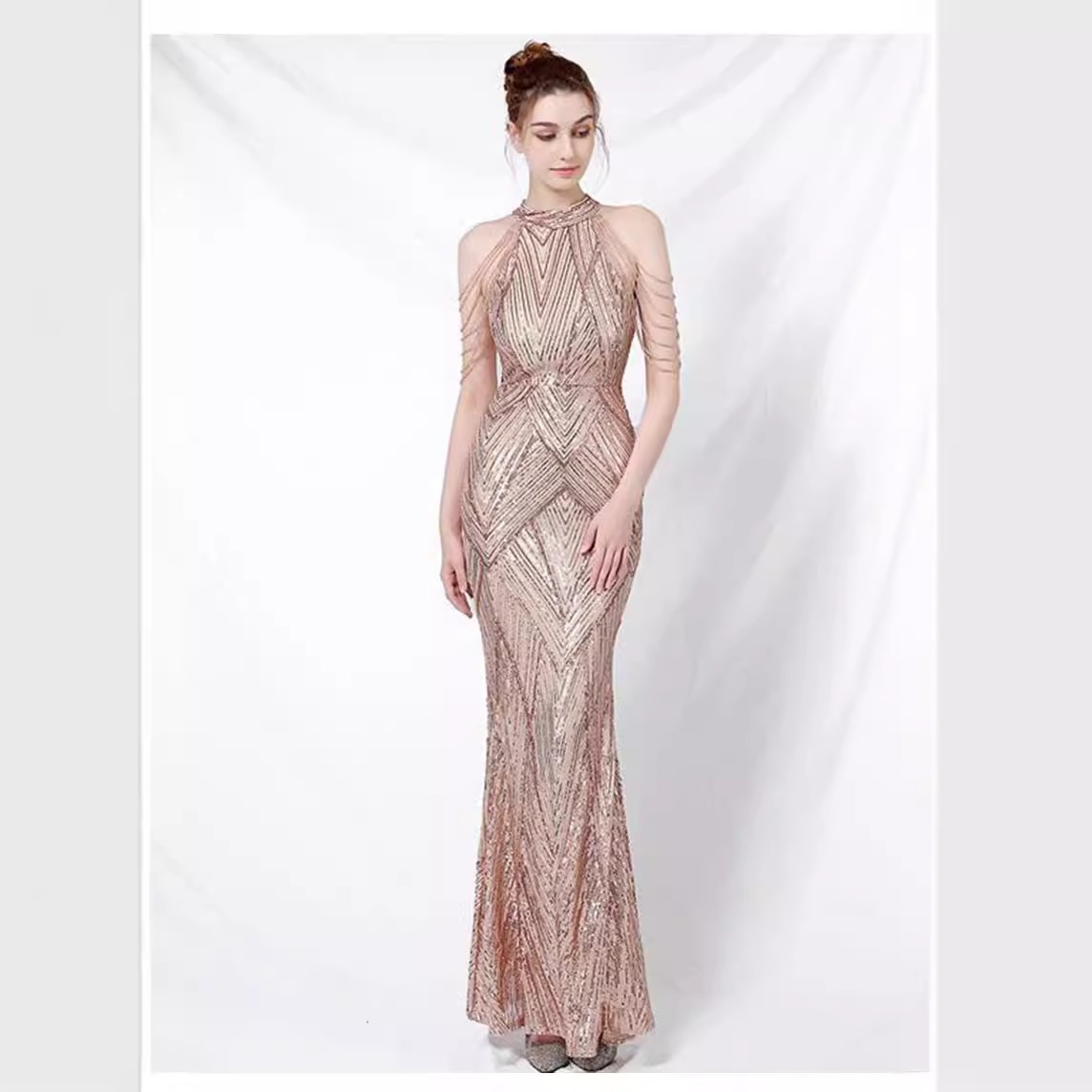 【急速出荷】送.料.無.料.首掛けノースリーブでウエストを細くした細身のフリンジ ロングスカート 結婚式OL正式な場合礼装 誕生日/成人式 ドレス