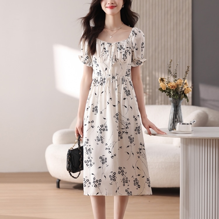 ワンピース ミモレ丈ワンピース 半袖 ハートネック フリル ハイウエスト Aライン 可愛い かわいい 大人可愛い きれいめ シンプル 上品 おしゃれ かっこいい カジュアル こなれ感 個性的 主役級