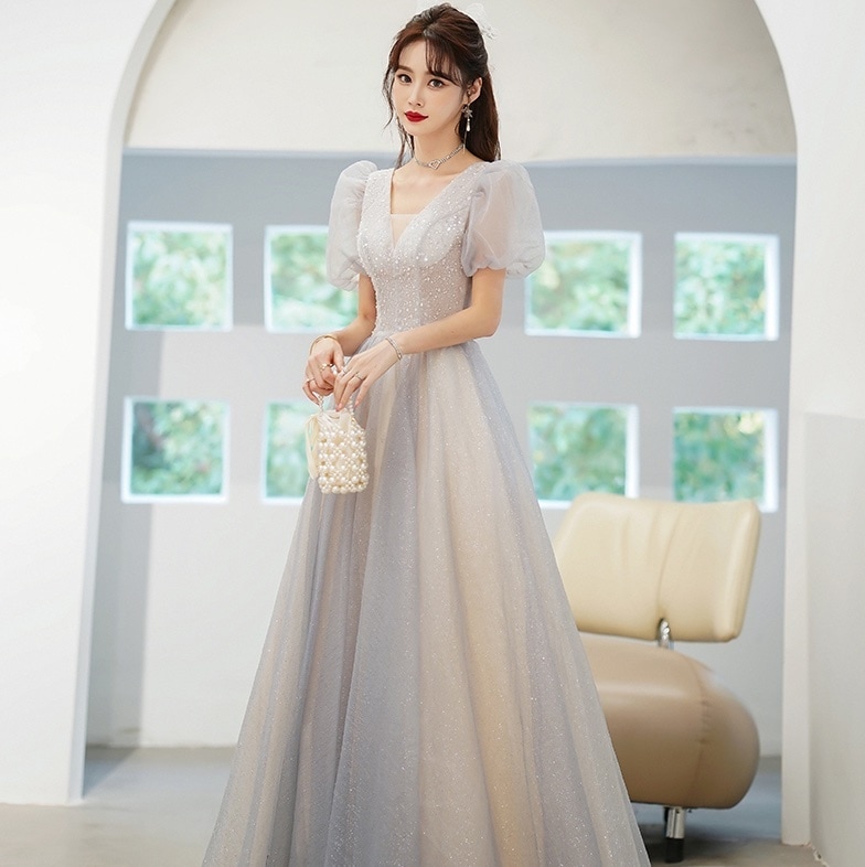 ドレス 衣装 パーティードレス パーティドレス ロングドレス 演奏会ドレス 発表会ドレス マキシ マキシ丈 袖あり 半袖 ボリューム袖 パフスリーブ Vネック プリンセス プリンセスライン 8,935円