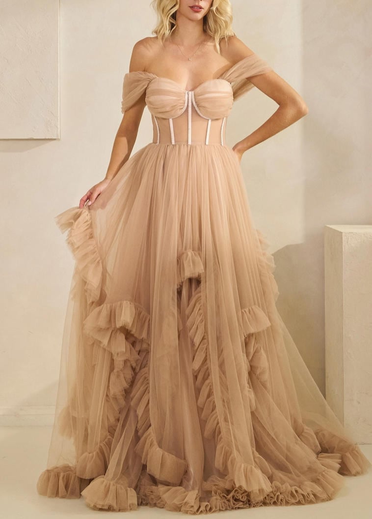 ウェディング·パーティー イブニングドレス バックレス ウエストタイアップデザインフロー感のあるAラインシルエット ティアードフリルトリム付き - レッドカーペット