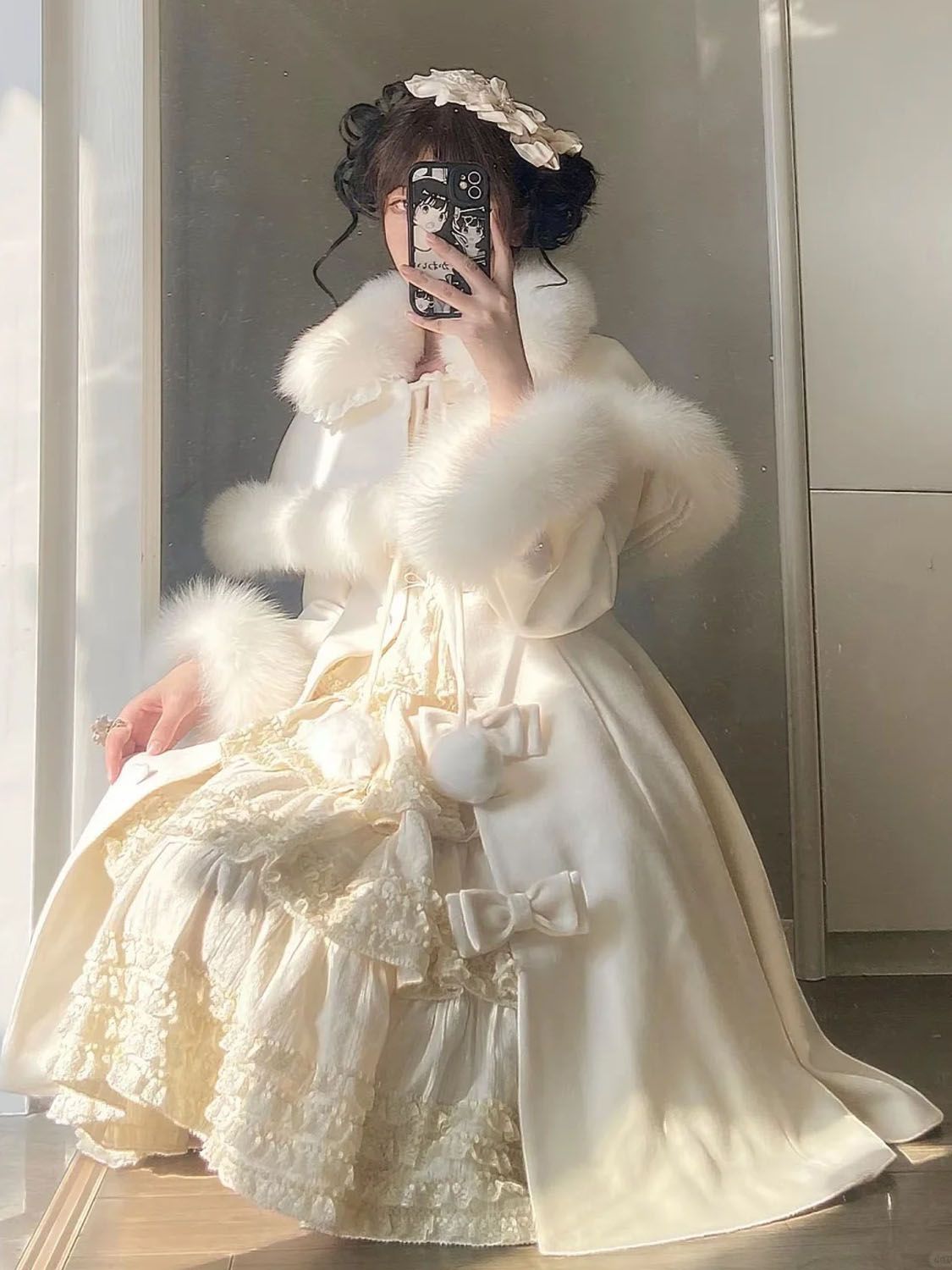 ロリータ スタイリッシュなミディアム丈のニーハイコート冬の新作ロリータレトロウエストダウンスリムコート