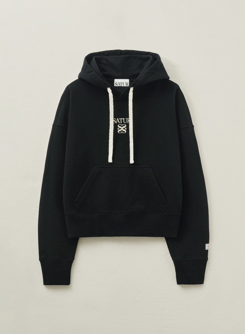 【SATUR】 (W) APERO POCKET CROP HOODIE : BLACK
