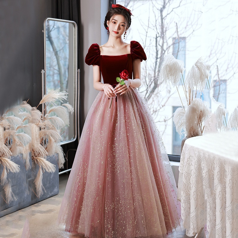 ワインレッドの敬酒服花嫁2025普段はヘボン風婚約芸考ワンピース