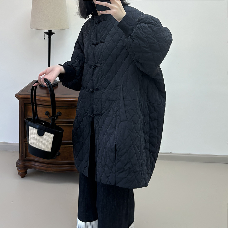 レディースのミドル丈ホワイトダックダウンジャケットファッショナブルなレトロスタイルプラスサイズゆったりとしたフィット感体型を美しく見せてくれるアウターウェアです