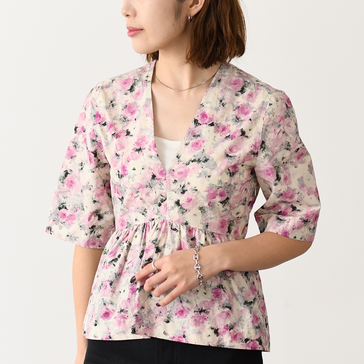 トップス フローラル ブラウス シャツ F8710 レディース ピンク フラワー 花柄 プランジVネック コットン 五分丈
