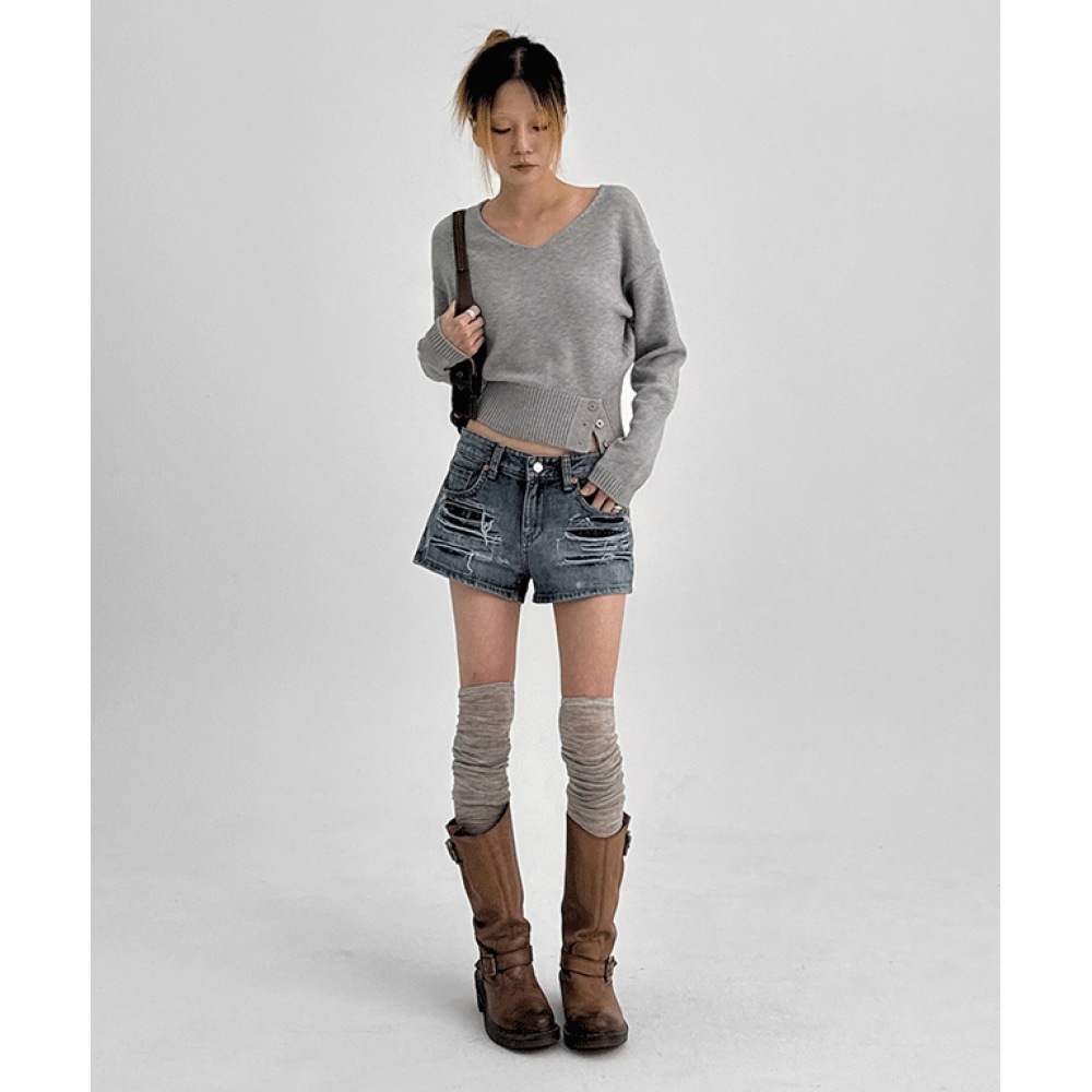 ブラックアップニッシ V ネックスリットボタンニット