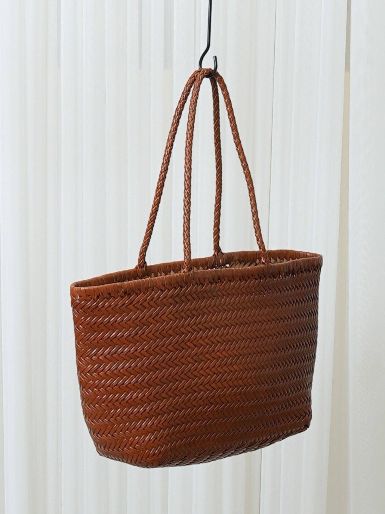 (M)高級レザー(革)ドラゴンバッグ ラタン(籐)ベーシックショルダーバッグ