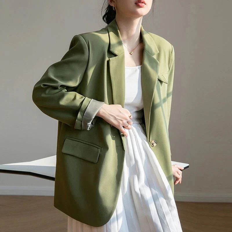 スーツ グリーン スーツ ジャケット女性の春と秋の 2025 年の新しいハイエンド ニッチ英国スタイルのルーズな小さなスーツの韓国語バージョン