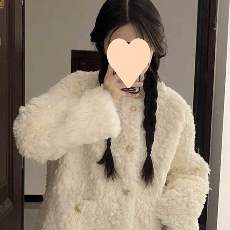 小さな香りのスタイルを持つ女性用ラムウールコート2025秋冬新作暖かく老化を軽減する毛皮のような綿トップス