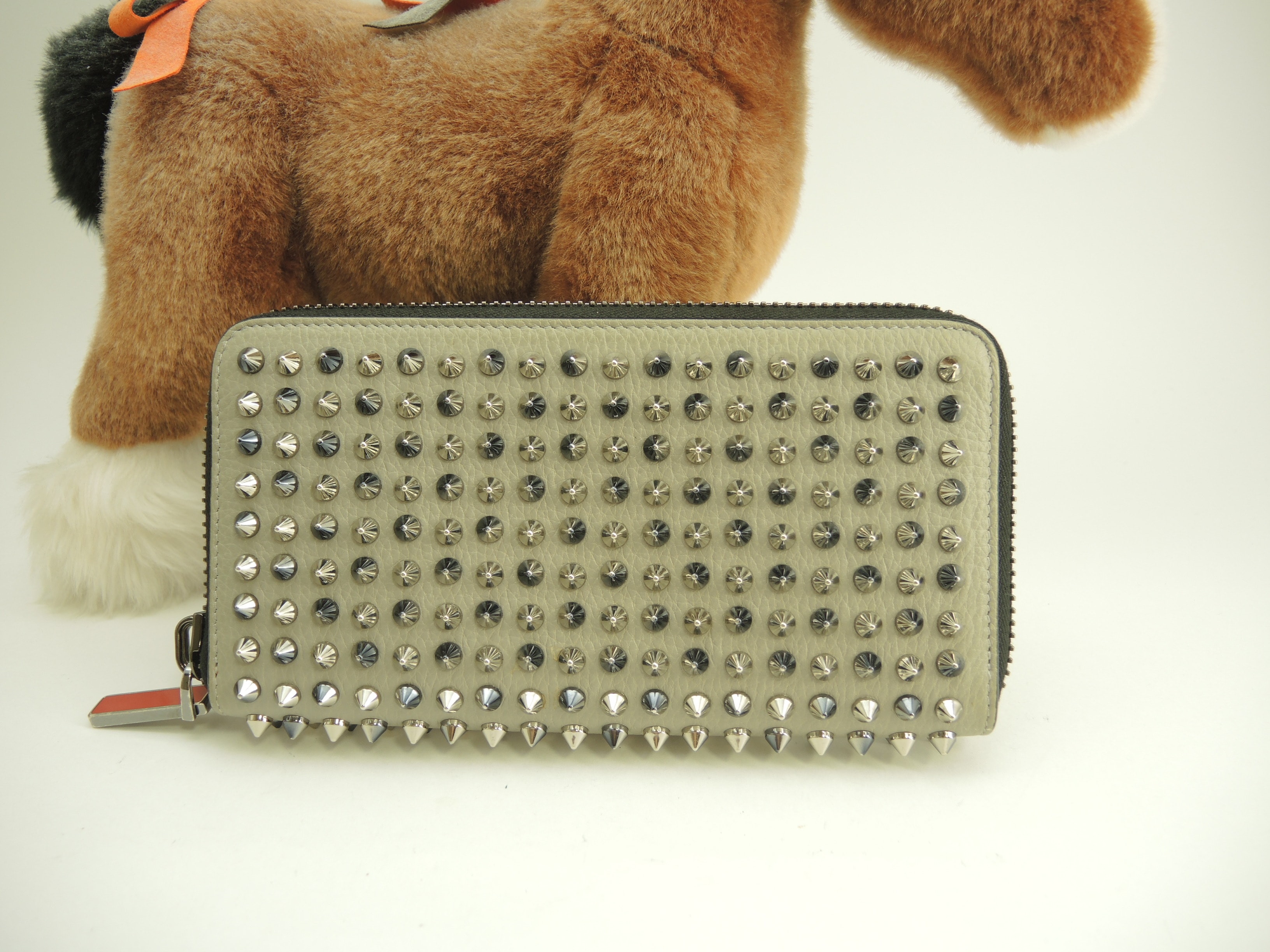 ラウンドジップ長財布 スタッズ レザー灰 ロングウォレット@ 65