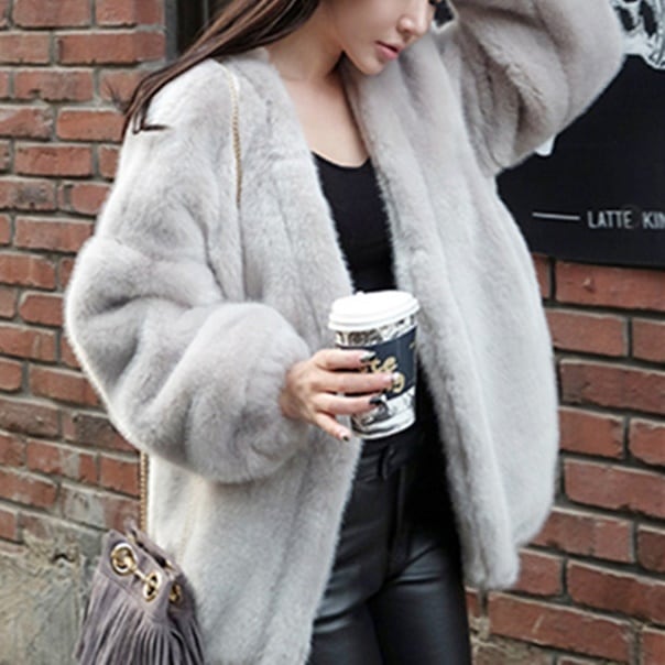 ボアブルゾン レディース ジャケット アウター ダウンコート フェイクファー もこもこ ノーカラー ミディアム丈 オーバーサイズ 韓国風 軽い 軽量 フード付き 冬服 厚手 アウター 暖かい lout