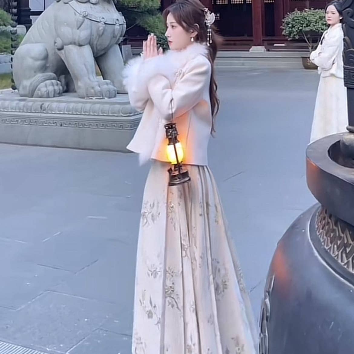 裏起毛ファッション 新中国風高級感ダウンジャケット+馬面スカートセット婦人服冬の2点セット