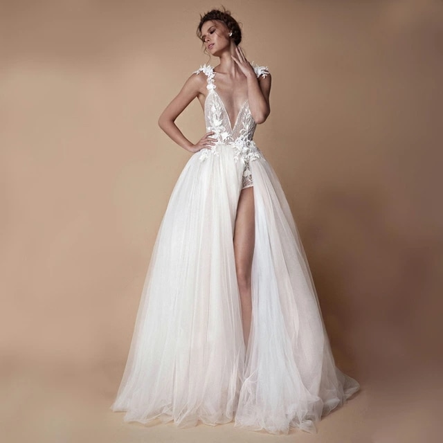 爆裂超特価 ウェディングドレス Vネック ノースリーブ キャミドレス 背開き 結婚式ドレス スリット 深Vネック セクシー 花嫁ドレス ブライダルドレス ロングドレス 白 ホワイトドレス チュール A 8,617円