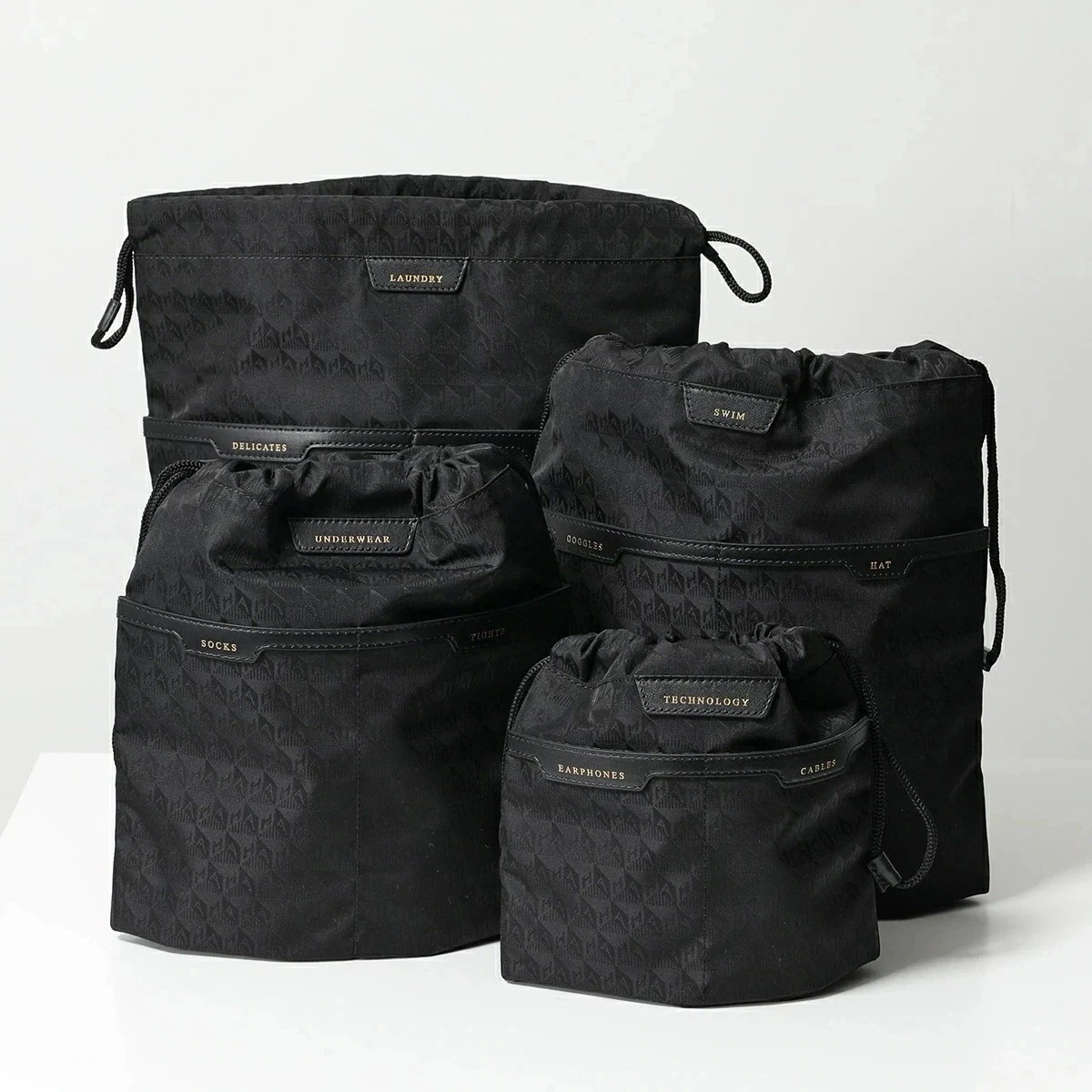 ANYA HINDMARCH アニヤハインドマーチ ポーチ Set of 4 Drawstring Pouches 187732 レディース ナイロン トラベル