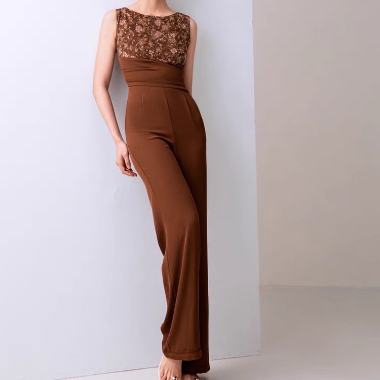 オールインワンスーツ ジャンプスーツ ロング丈 ノースリーブ 胸元 ウエストマーク かわいい 大人可愛い きれいめ シンプル 上品 おしゃれ かっこいい レトロ こなれ感 個性的 主役級 存在感