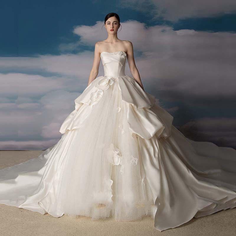 ウェディングドレス パフスリーブ プリンセスドレス 白 結婚式ドレス ビーズ スパンコール 高級感 お姫様トレーンドレス 花嫁ドレス ウェディングドレス 二次会