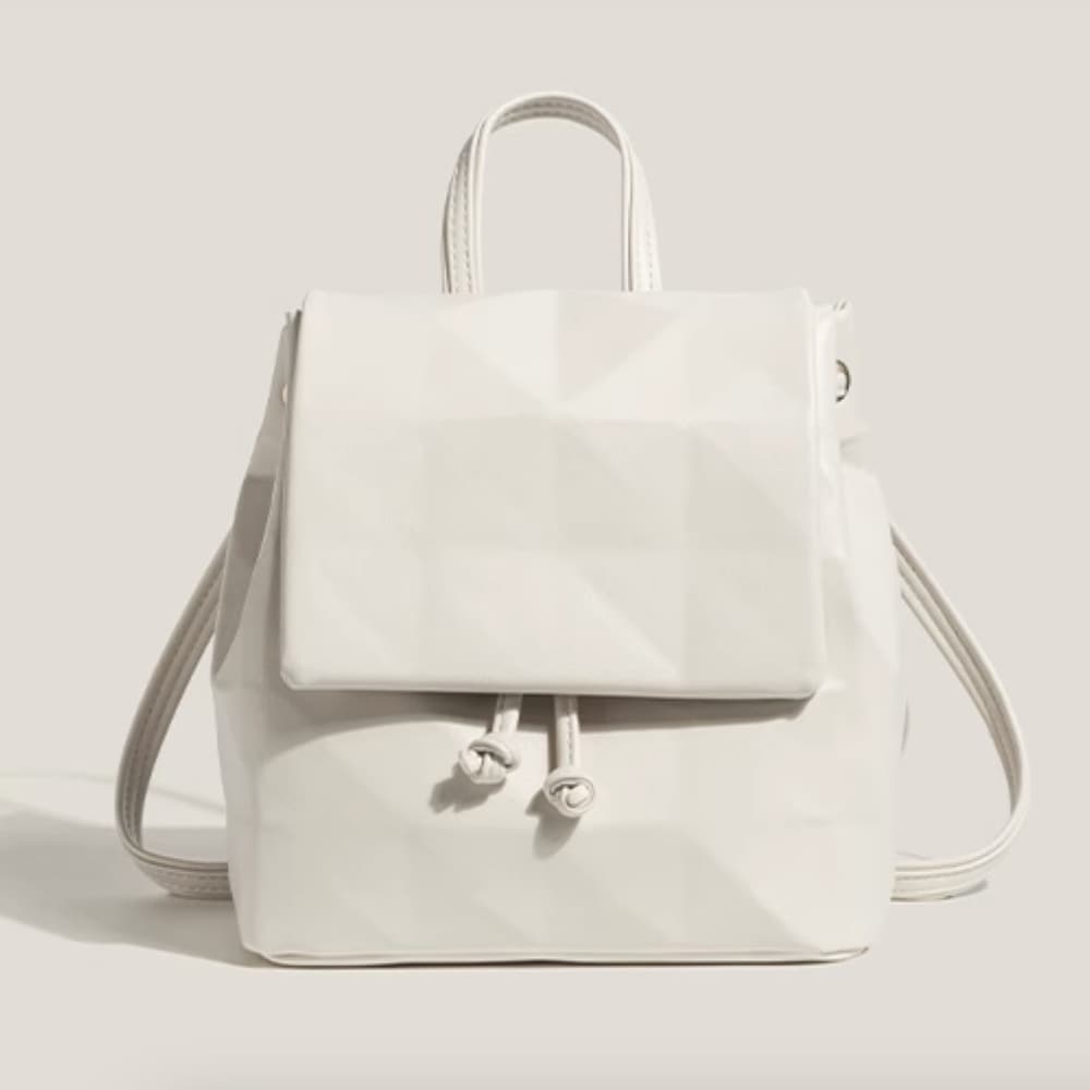 バッグ カバン リュック バッグパック ミニバッグ ミニ 便利 コンパクト スクエア 四角 かわいい 大人可愛い きれいめ シンプル 上品 お洒落 かっこいい レトロ こなれ感 ラフ ラブリー