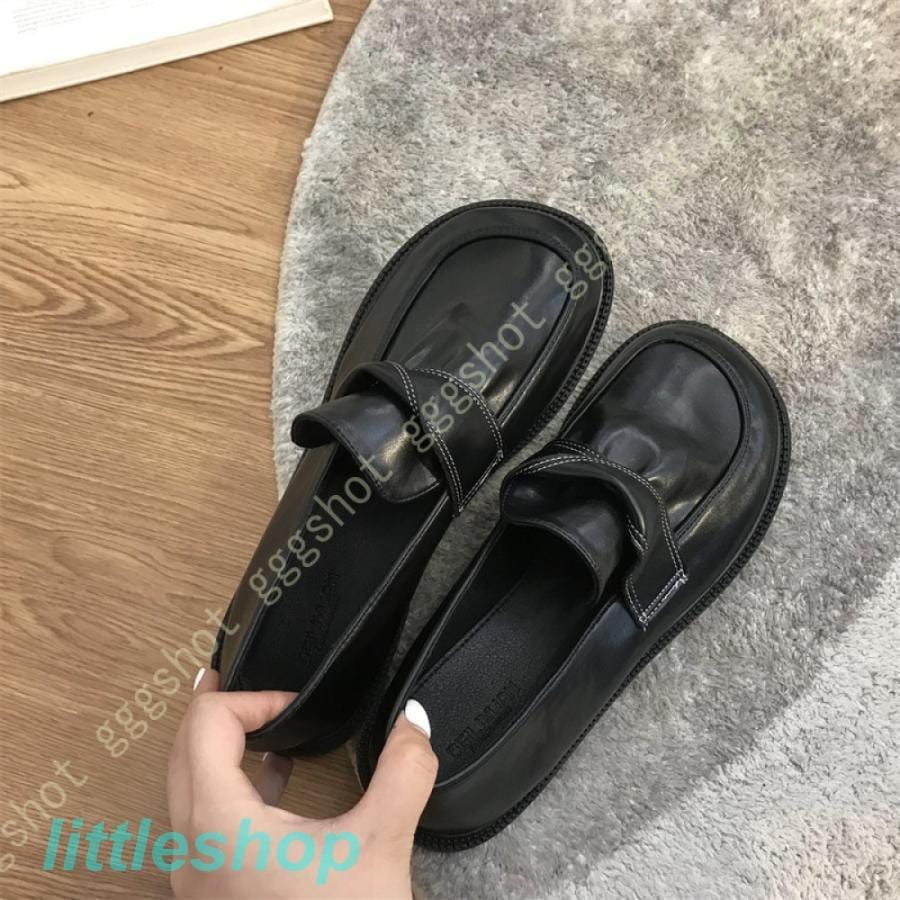 新製品 ローファー おじ靴 レディース マニッシュシューズ パンプス 軽量 ローヒール ぺたんこ スリッポン フラットシューズ ラウンドトゥ 痛くない