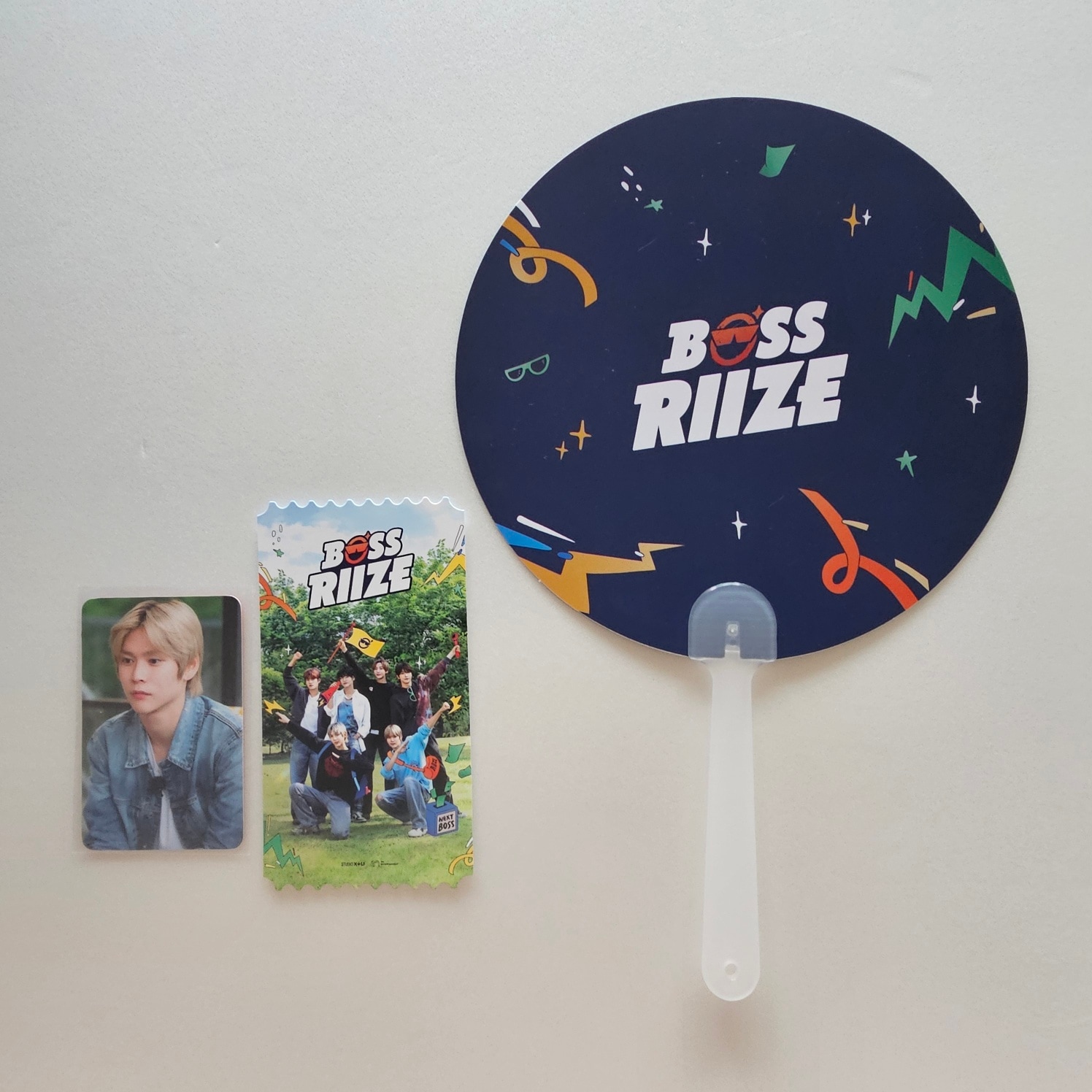 [公式] BOSS RIIZE POP-UP EXHIBITION OFFICIAL Promotional Goods