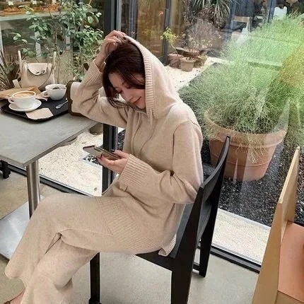 ベーシックニット韓国風カジュアルスポーツファッションニットスーツ セット 二点セット カシミヤタッチ