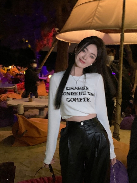 LIERKISS 【モザイクレターT】コットンモザイクレタープリント長袖 TK23TXG452