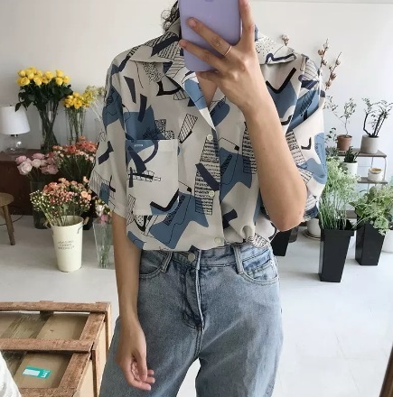 トップス シャツ ブラウス シフォンブラウス ミディアム丈 袖あり 半袖 襟付き ポロカラー フレア ストレート シフォン フリル 前開き かわいい きれいめ シンプル カジュアル おしゃれ お洒落