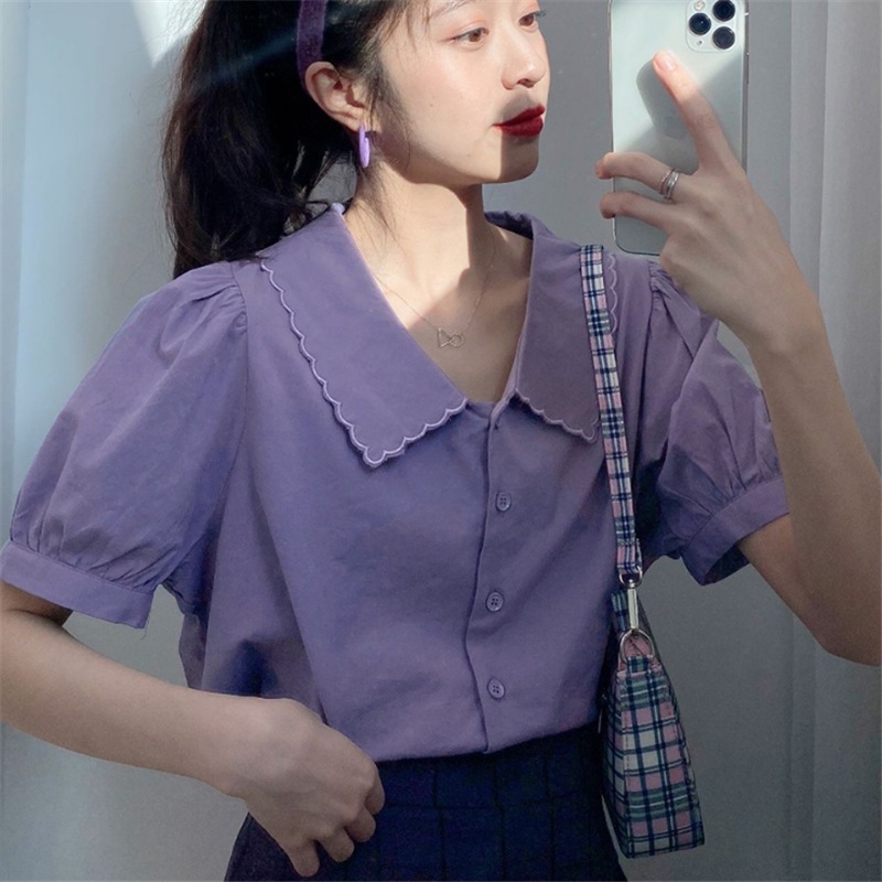 穏やかな風の小さな新鮮で甘い紫色の人形の襟のブラウス夏の新しいスタイルの香港スタイルの半袖シャツの女性の卸売