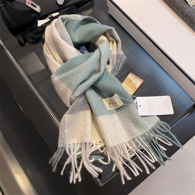 贅沢な定番カシミヤマフラー女性冬の保温カップルのチェック柄マフラーをプレゼント