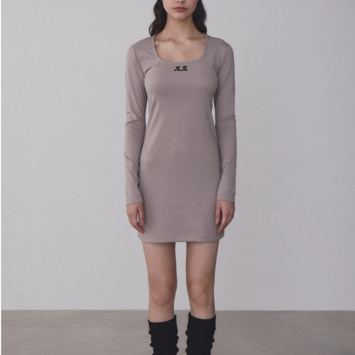 RR SQUARE NECK MINI DRESS