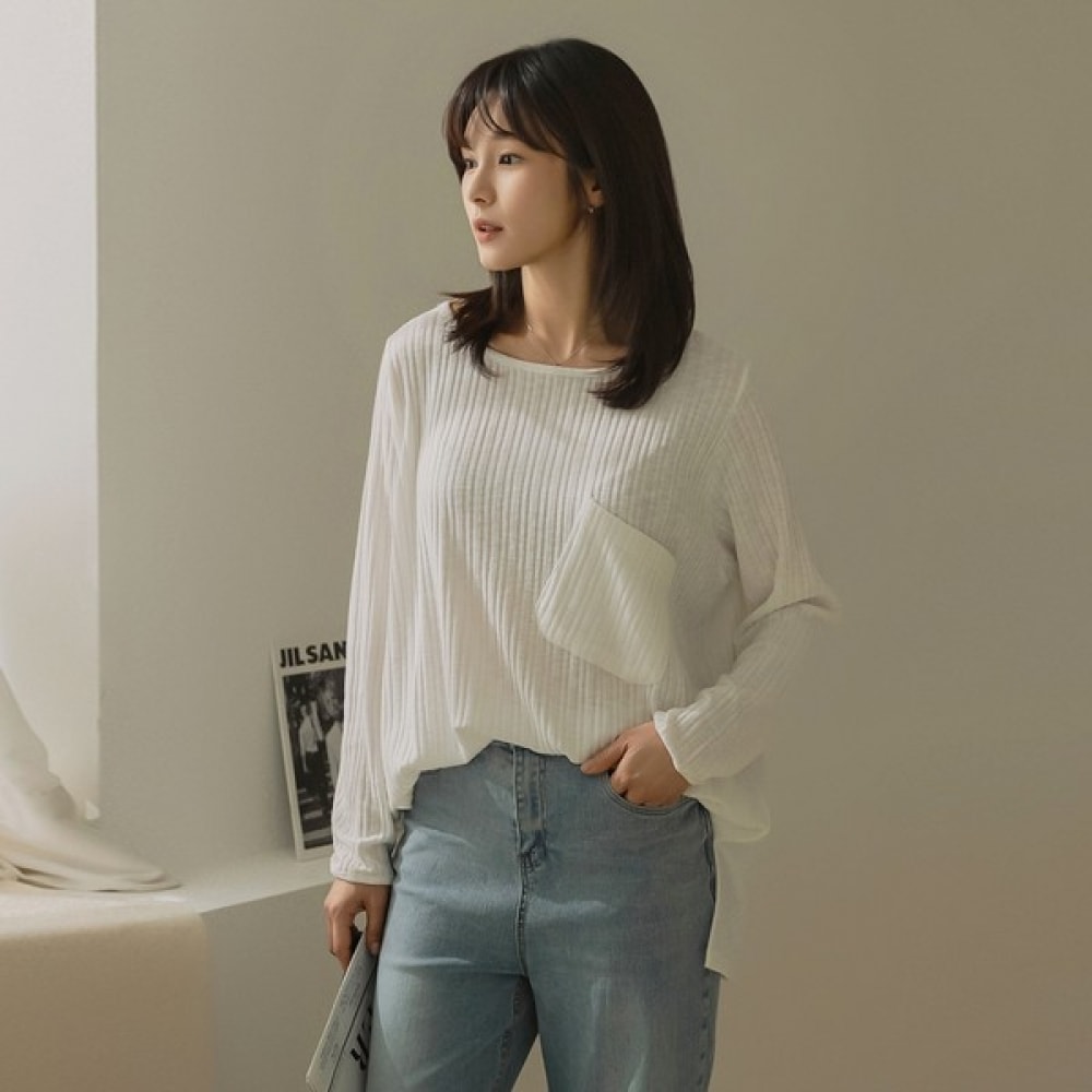 [Elysia] ケーザールーズラウンドポケットニットTシャツ