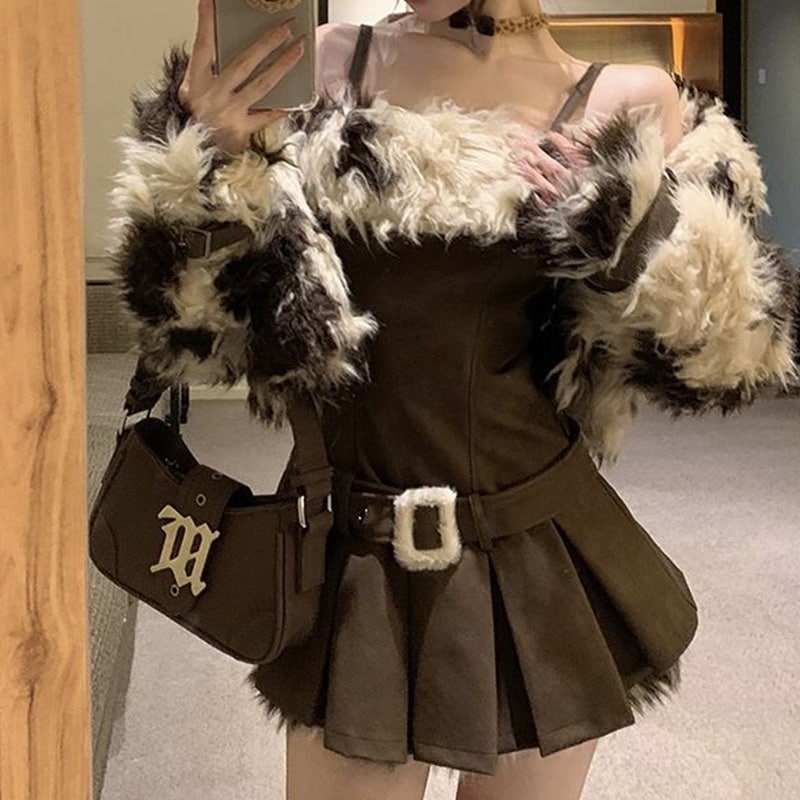 フェイクファーのヒョウ柄コートとスリムなドレスを組み合わせたエレガントで魅力的なレディース ツーピース セットです 7,967円