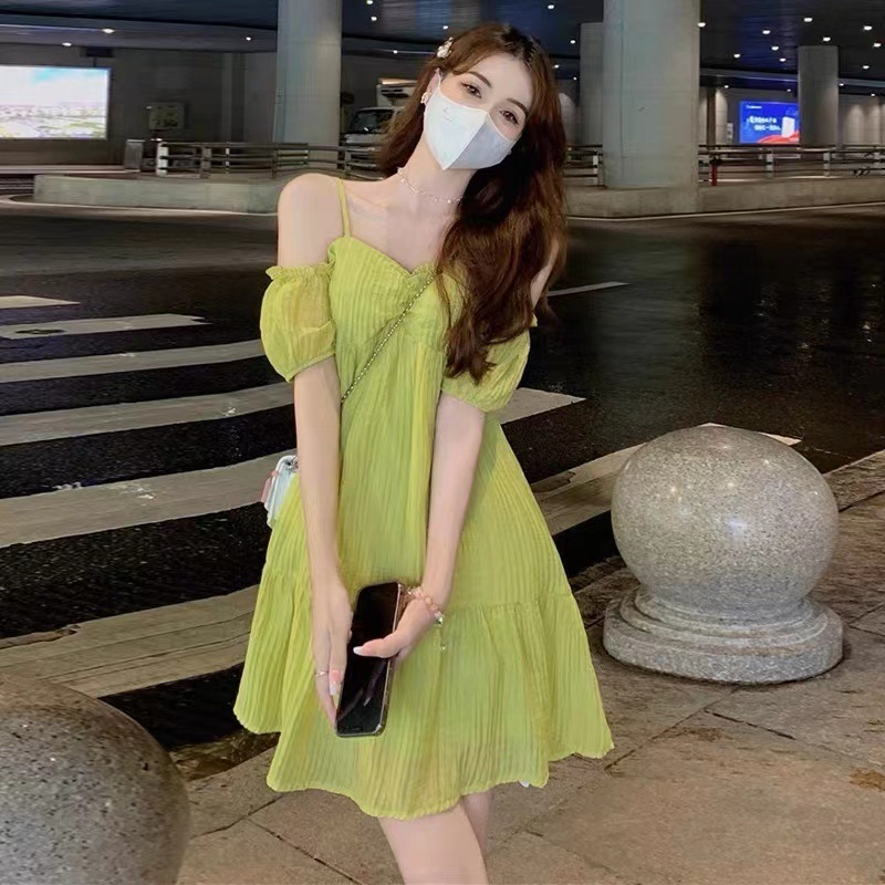 小柄さん向けグリーンワンピース 2024夏 肩ひも控えめデザイン ワンライン衿 着痩せ＆肉感カバーaラインスカート