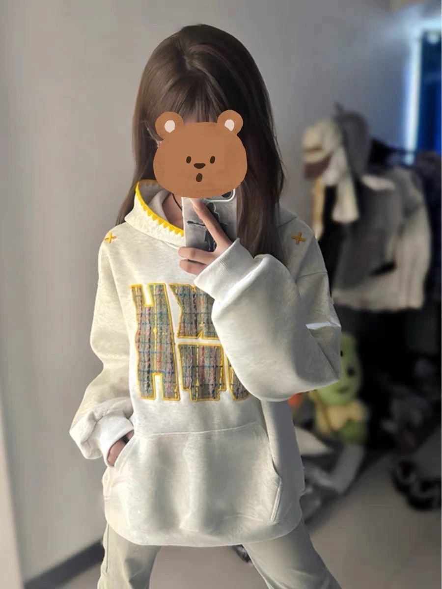 2024年新作 刺繍入りフード付きスウェットシャツ レディース 春秋 アメリカンハイストリート オーバーサイズ ゆったり リラックススタイル