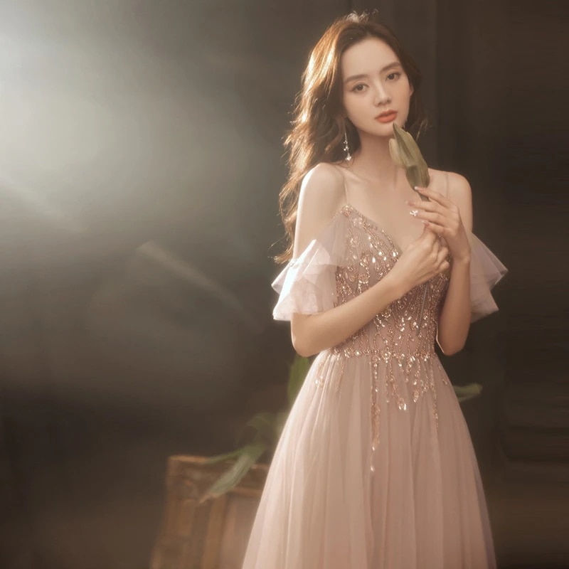 イブニングドレススカート2024秋冬宴会スリムで長い気質ブライズメイドドレスホスト女性