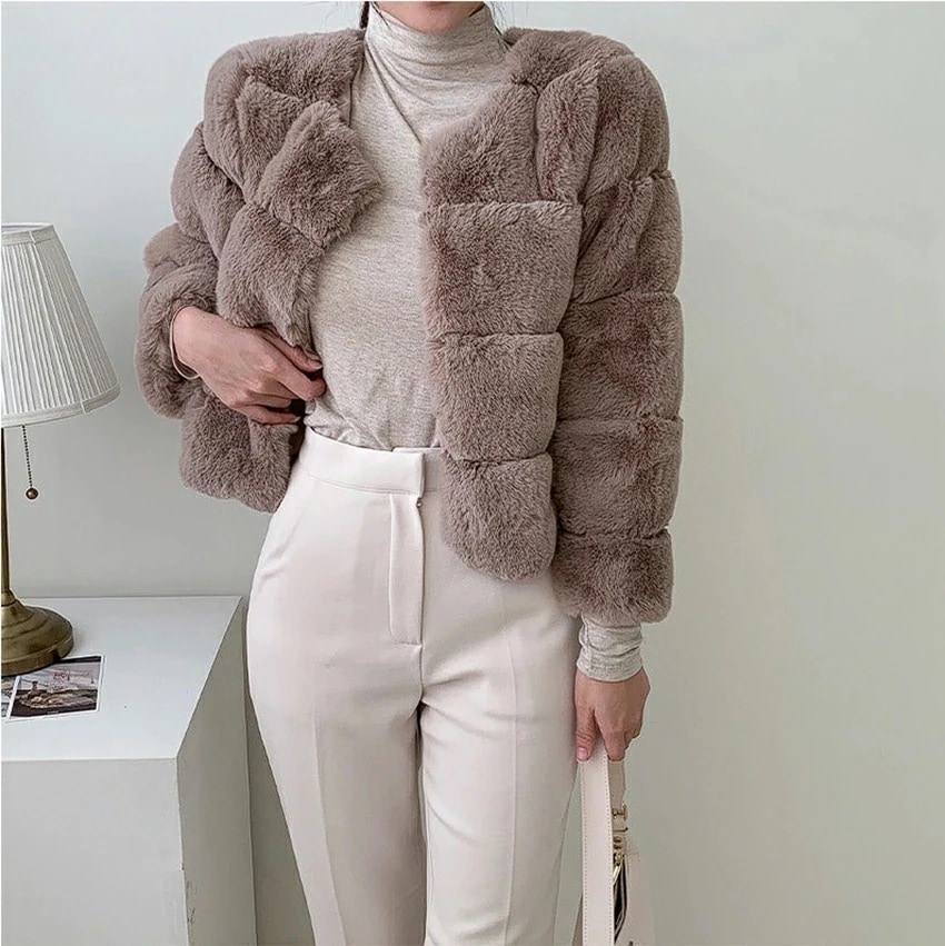 jk 韓国ファッション アウター 長袖 クロップド 裏地 厚手 シンプル 上品 シック ガーリー フェミニン 大人 オフィス カジュアル 着回し デート パティ お呼ばれ オケージョン 結婚式 秋 冬