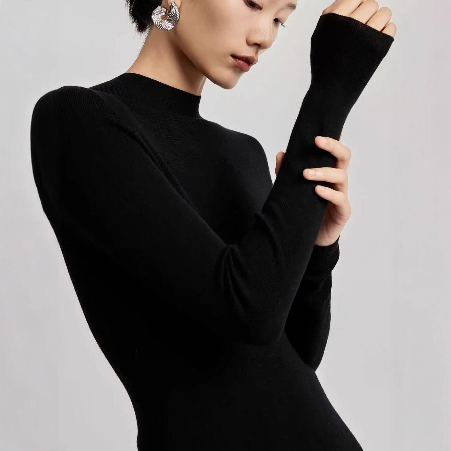 48カウントヤンツェ秋冬細紡糸シームレスハイネック長袖インナーレイヤーニットセーターレディース